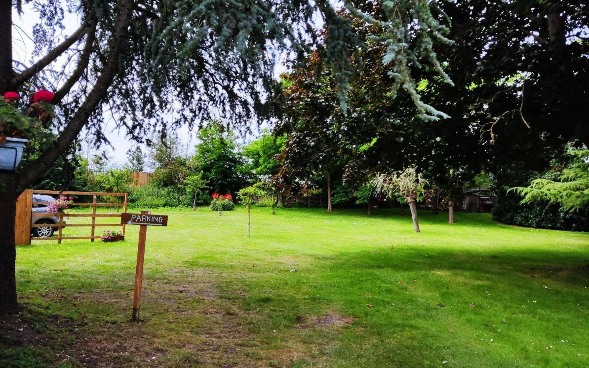Petit Holiday home Saint-Pierre-la-Garenne